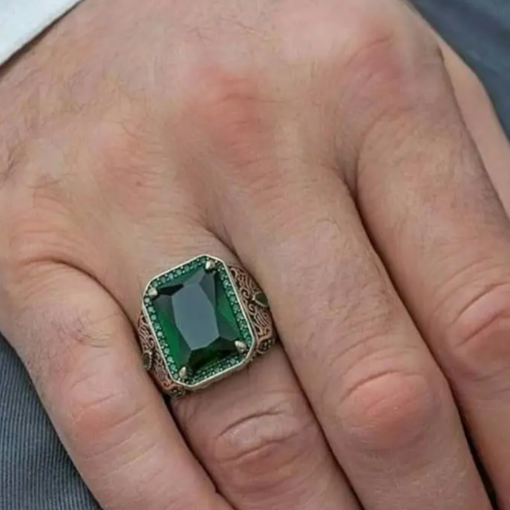 NEW Emerald Ottoman Turkish Retro Large Silver 925 Ring - Picture 2 of 6